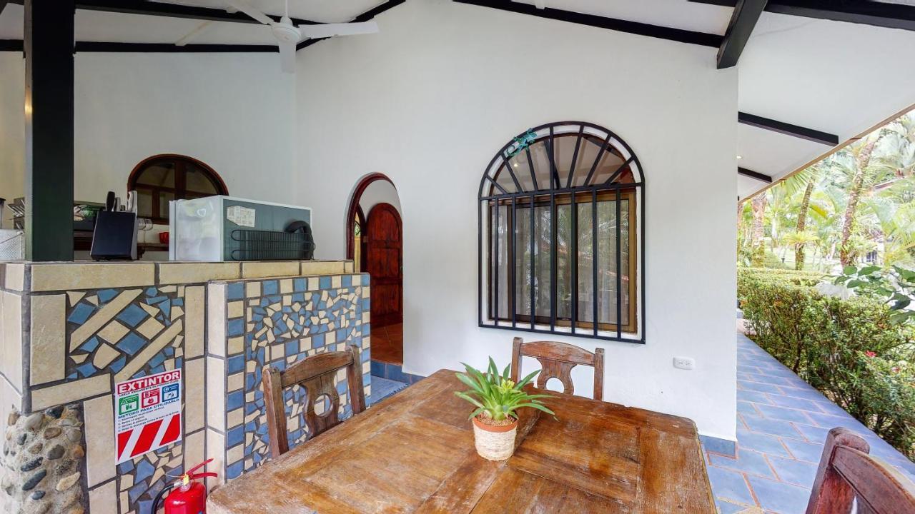 The Scarlet Villas Ojochal Exterior foto