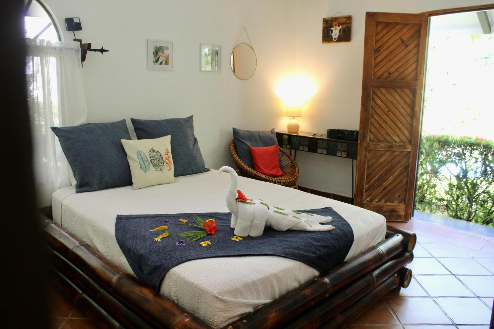 The Scarlet Villas Ojochal Exterior foto